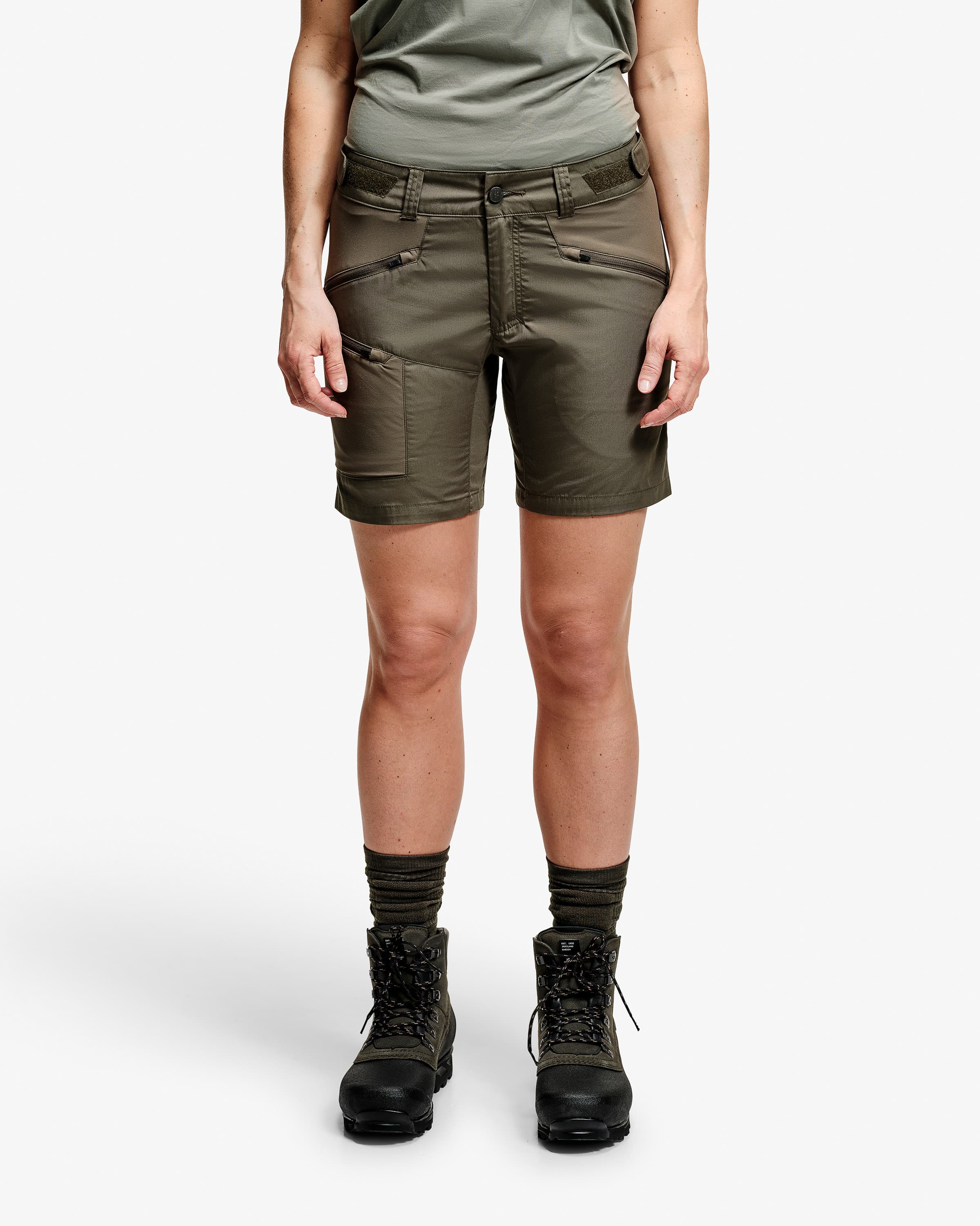 Women's Makke Light Shorts — image 2 of 3