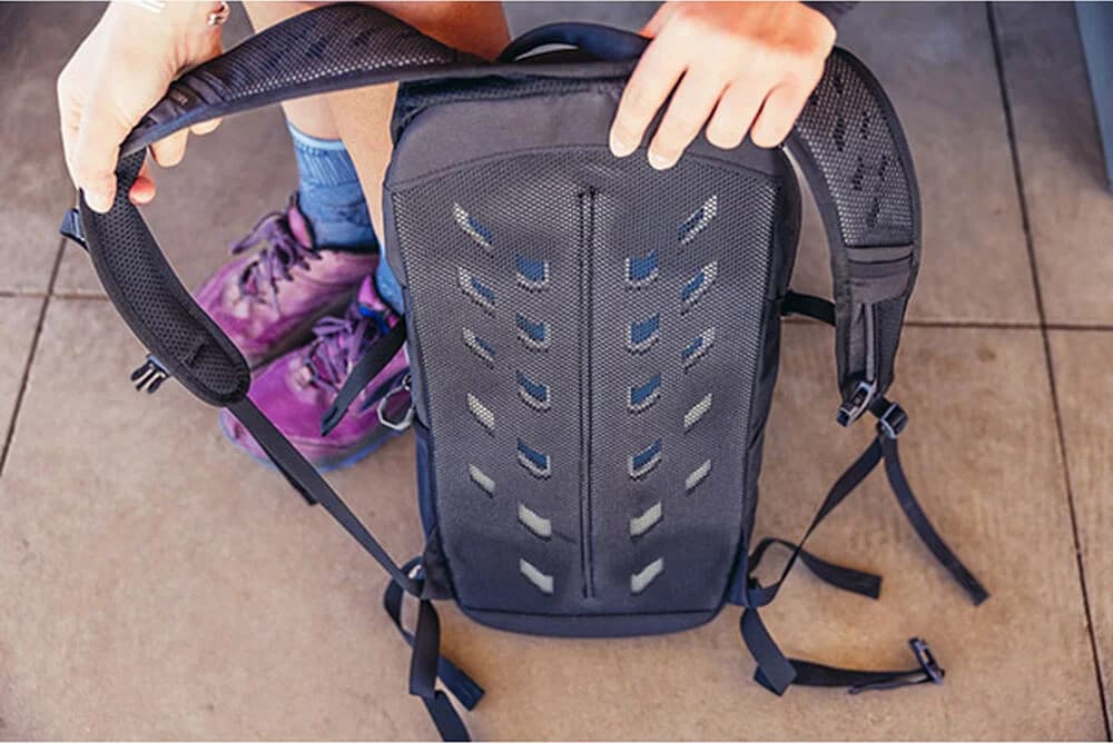 Unisex Nano 18 — image 4 of 8