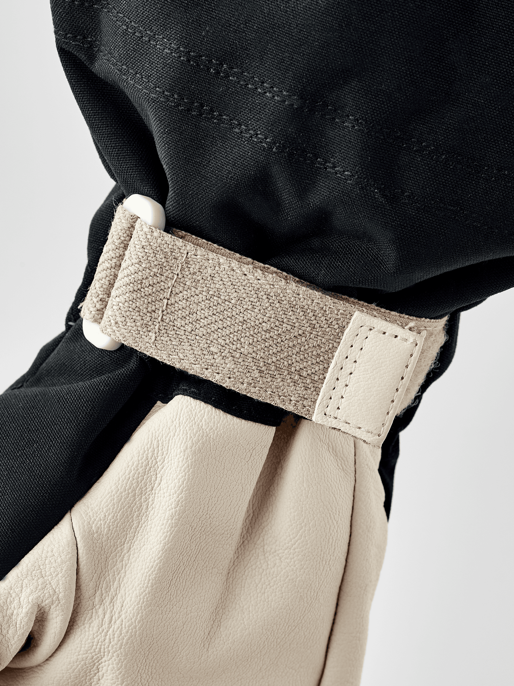Mono Wool 5-Finger — image 3 of 5