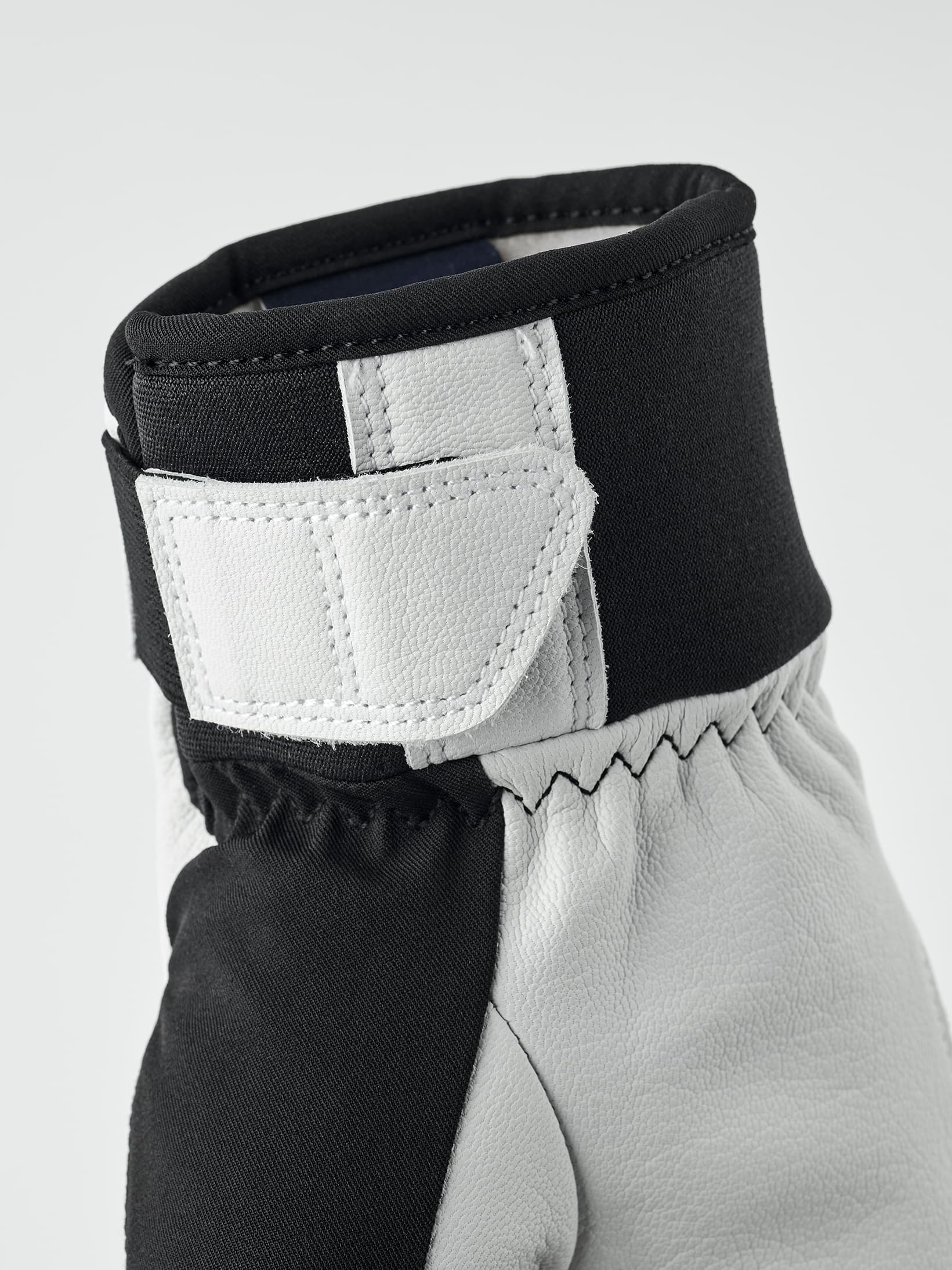 Flextron Motion Short 5-Finger — image 6 of 6