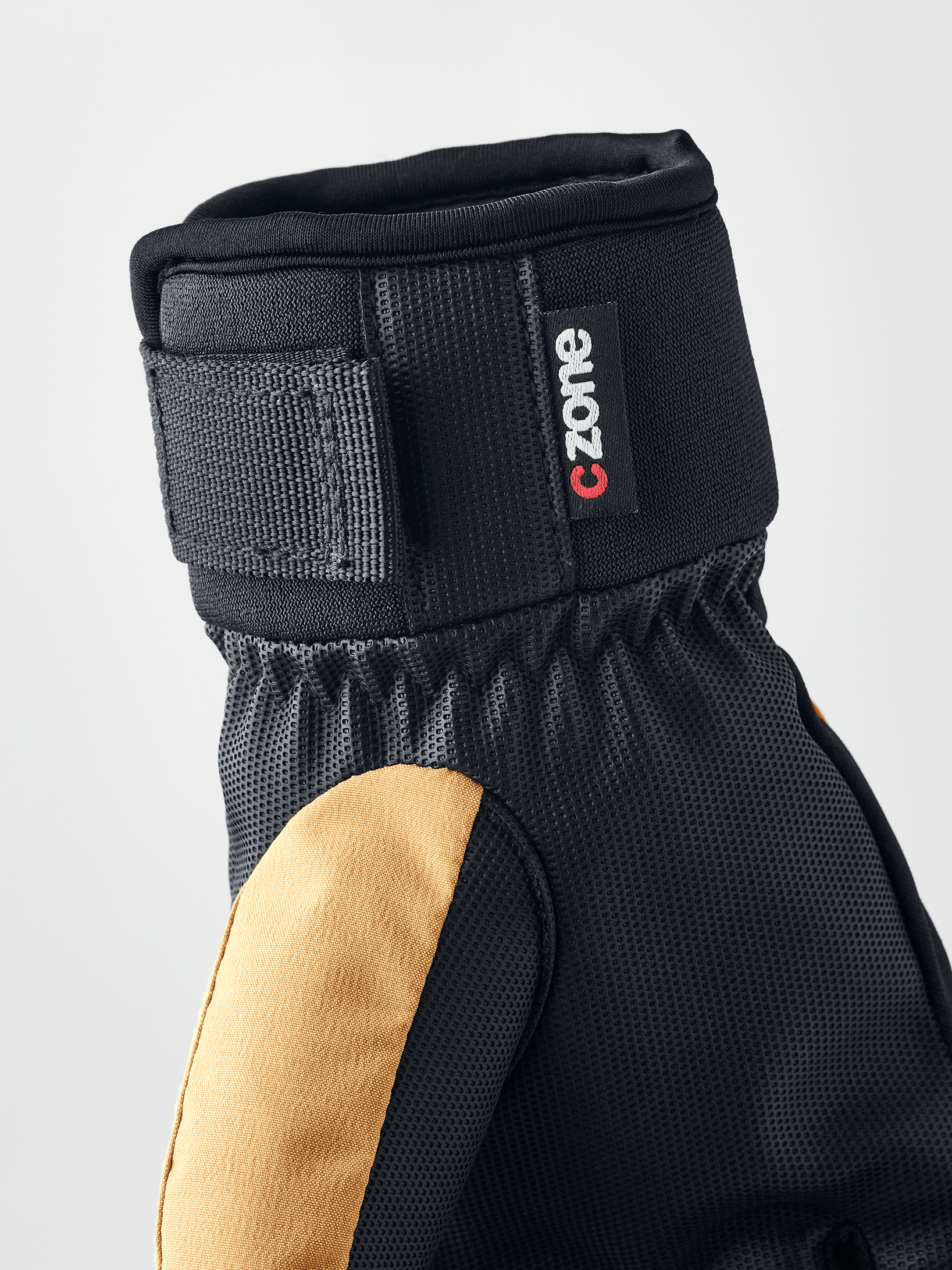 Hestra-32990-Ferox Primaloft Jr- 5 Finger — image 4 of 4