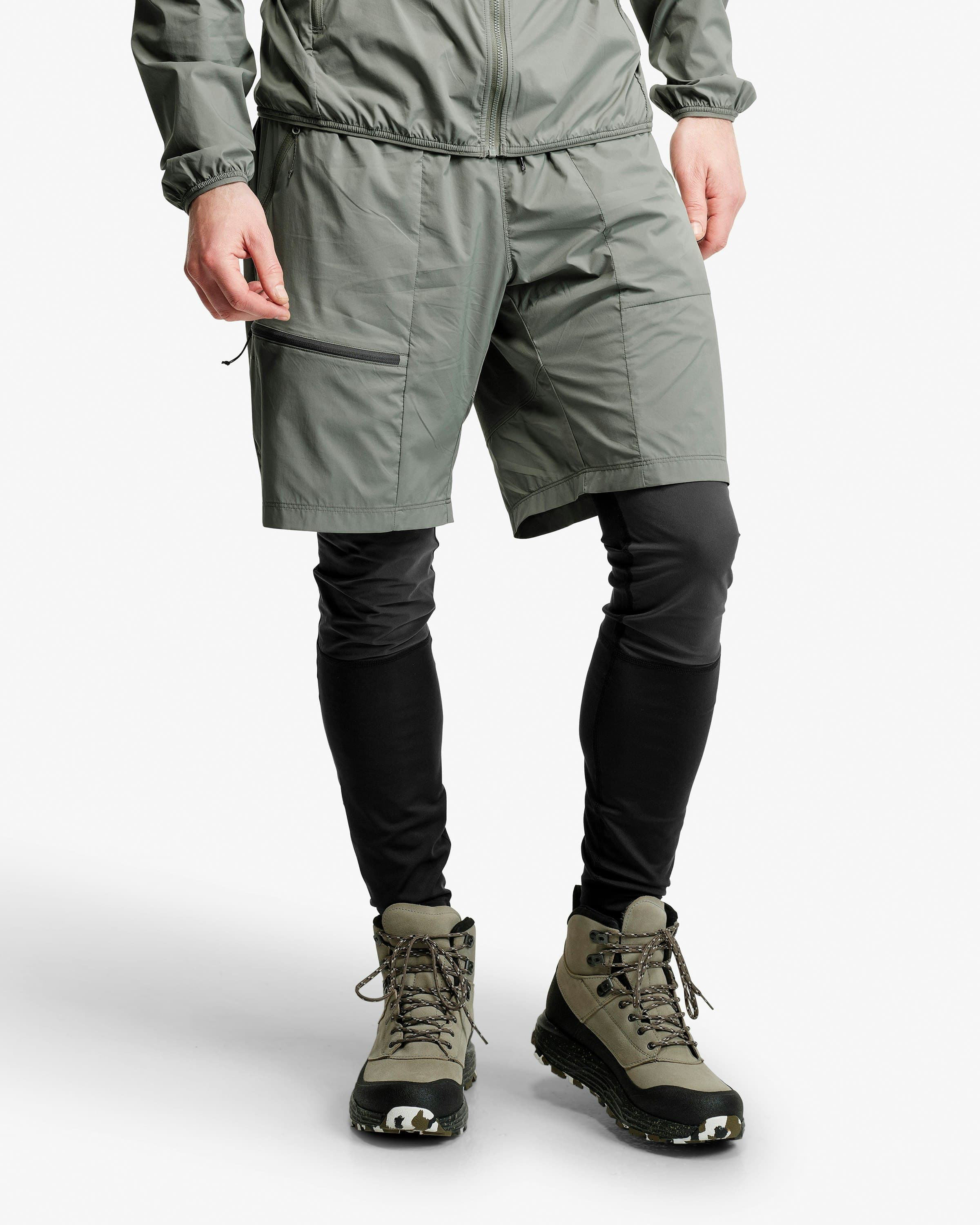 Men's Tived Light Windbreaker Shorts — image 2 of 3