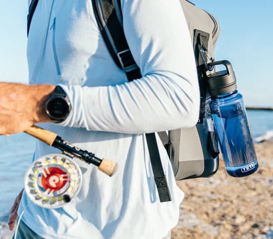 Yeti Yonder 750 ml Water Bottle — image 7 of 8