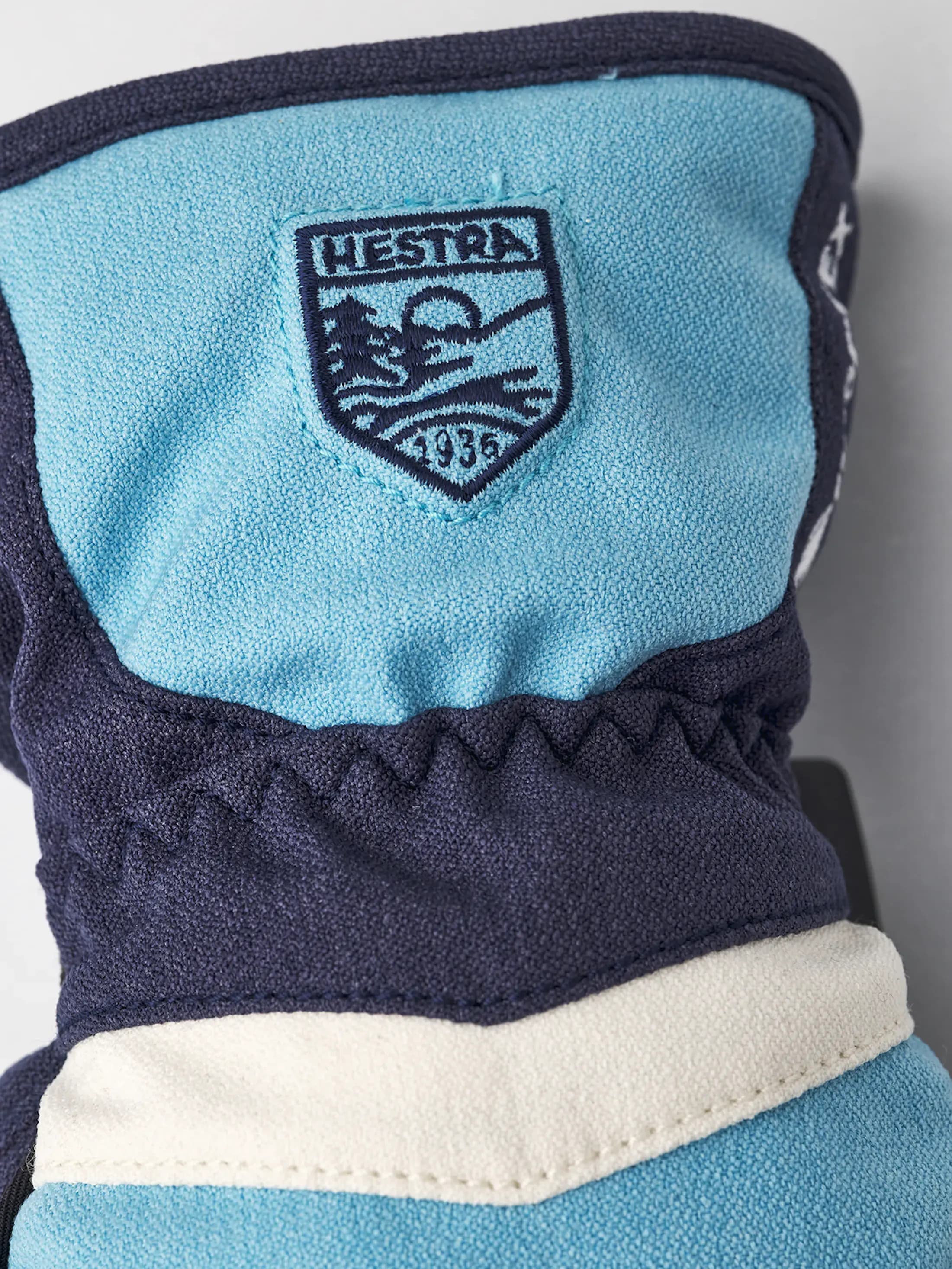 Juniors' Gore-Tex Atlas 5 Finger — image 5 of 9