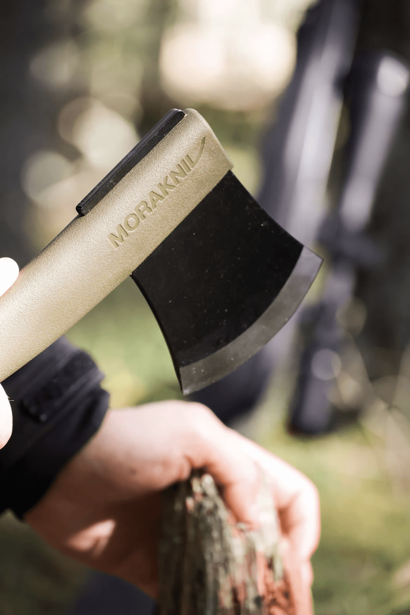 Lightweight Axe (B) — image 3 of 4
