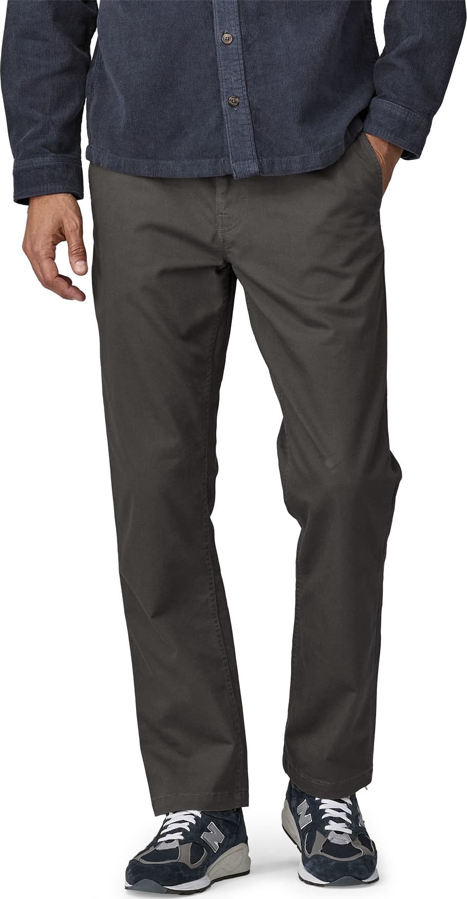 Men's Twill Traveler Chino Pants Regular — image 2 of 5