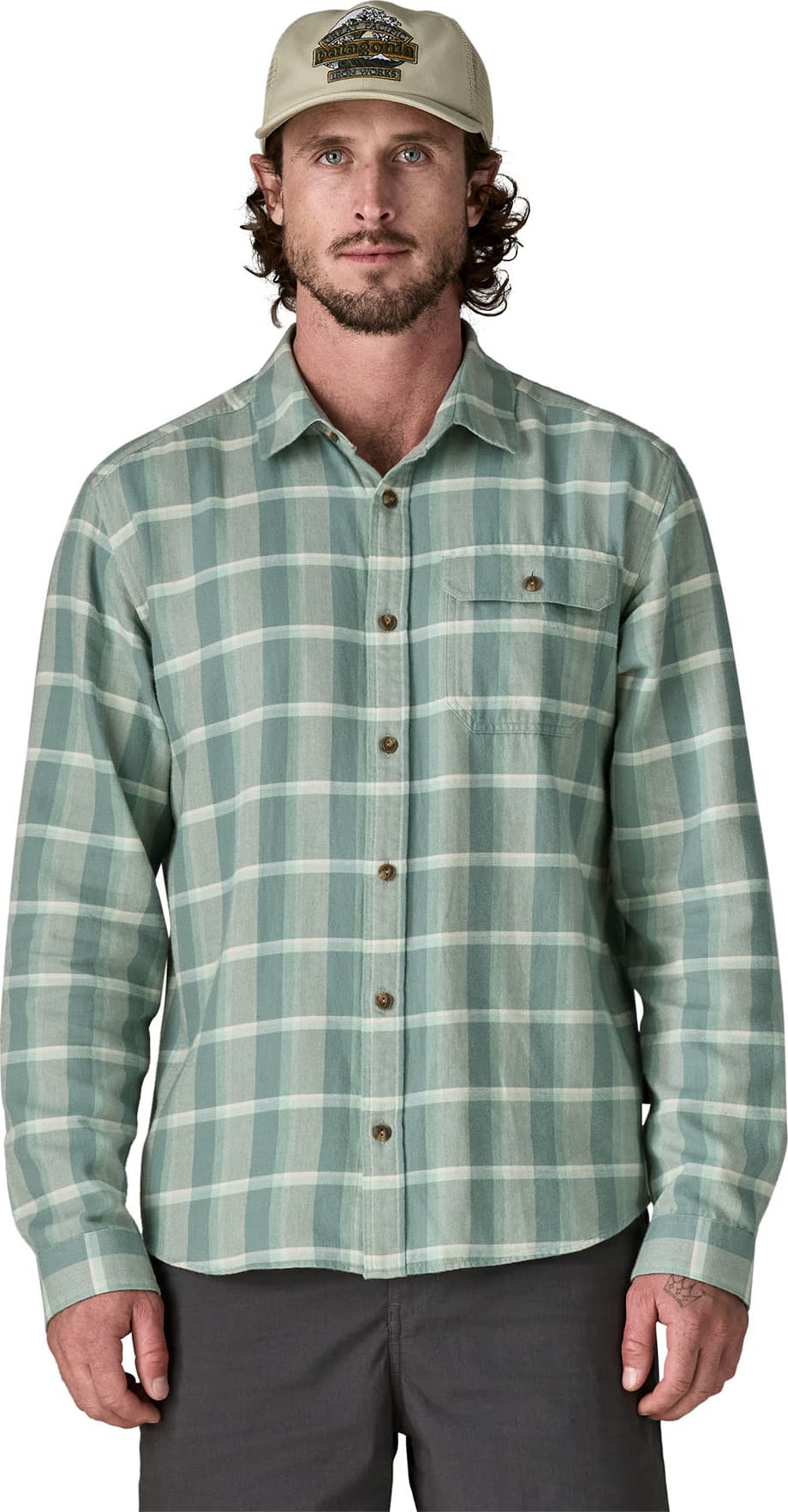 Patagonia-P42410-M's L/S Cotton in Conversion LW Fjord Flannel Shirt — image 2 of 8