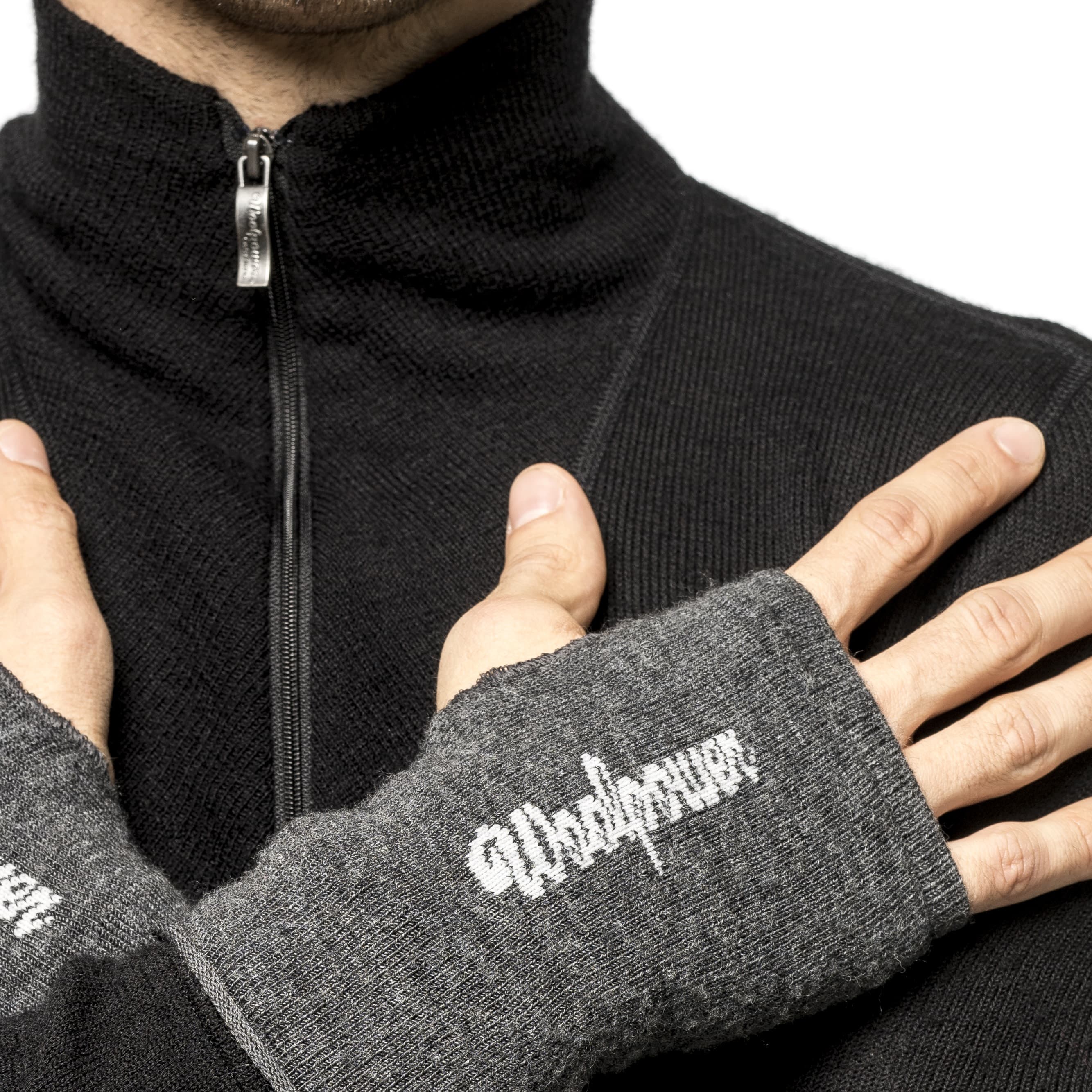 Wrist Gaiter 200 — image 3 of 3
